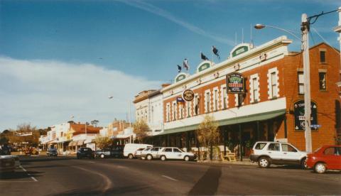 Stawell, Main Street, 2002