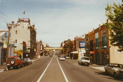 Auburn Road, Southwards, Hawthorn, 2002