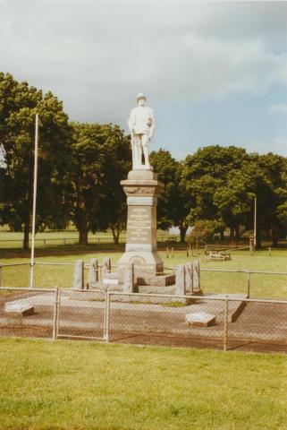 Byaduk War Memorial, 2002