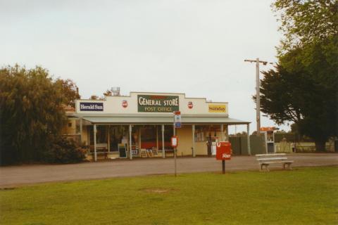 Woolsthorpe general store, 2002