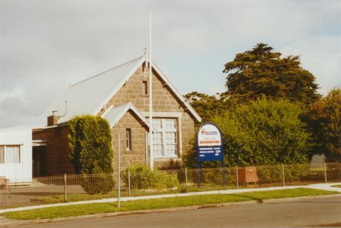 Woolsthorpe primary school, 2002