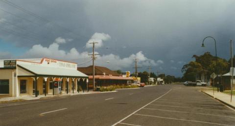 Yinnar, 2003