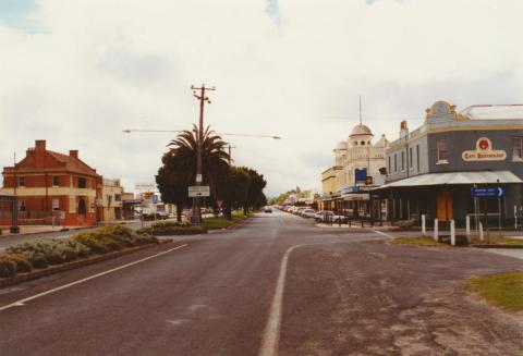 Commercial Road, Yarram, 2003