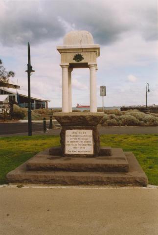 Drinking fountain Beach Street, Port Melbourne, 2004