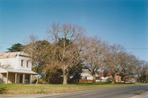 West Berry Road, Kingston, 2005