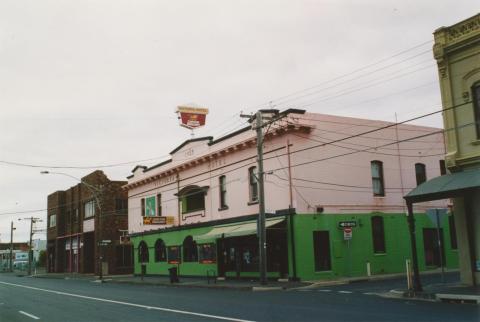 Victoria Hotel, Victoria Street, Brunswick, 2005