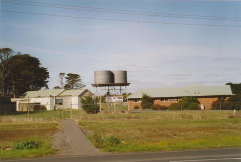 Bushfield hall, 2006