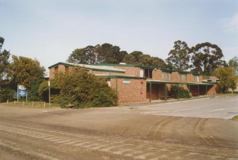 Devon Meadows Uniting Church and community hall, 2006