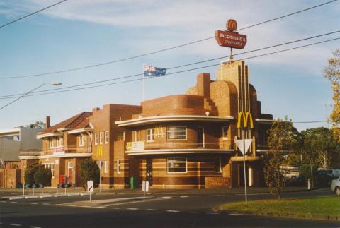 Corner Dummett Crescent and Queens Parade, Clifton Hill, 2007