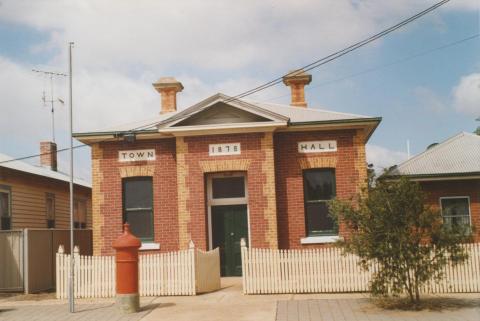 Raywood town hall, 2007