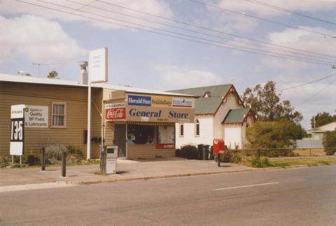 Dingee general store, 2007