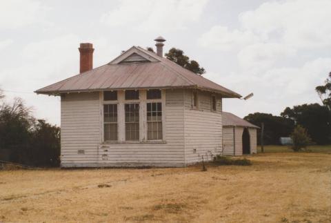 Mincha school (closed), 2007