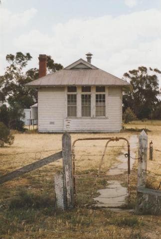 Mincha school (closed), 2007