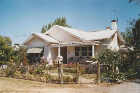 House opposite Church of England, Merbein, 2007