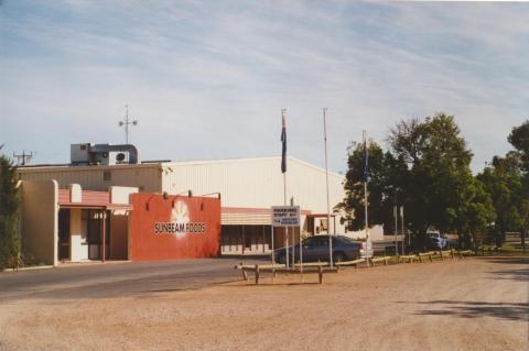 Sunbeam dried fruit factory, Irymple, 2007