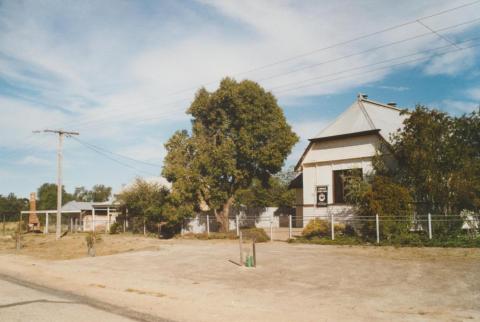 Bakers oven, bushnursing cottage and Uniting Church, Cowangie, 2007