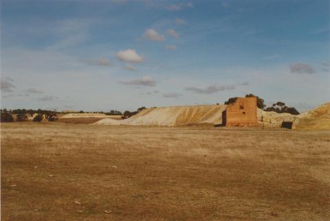 Another mine 1 km from Hepburn Estate Mine toward Clunes, 2008