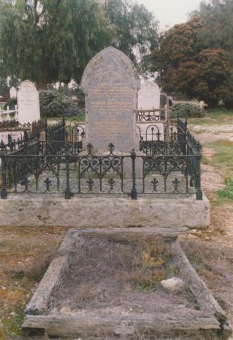 Bowenvale cemetery, 2008