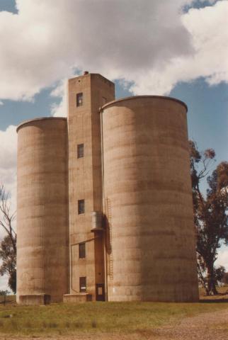 Shelbourne silos at former railway station site, 2009