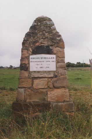 Memorial to Angus McMillan opposite Bundalaguah school