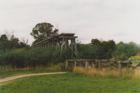 Trestle railway bridge, Sarsfield-Wiseleigh, 2010