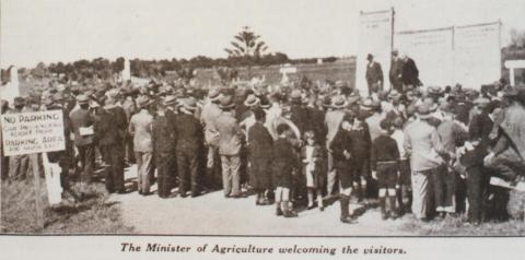 Werribee research farm, farmers' field day, 1933