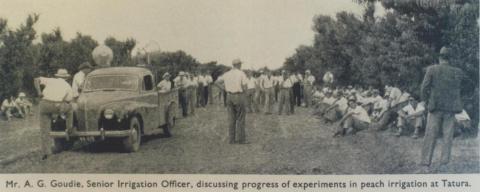 Fruit growers' field day, Tatura Research Station, 1952