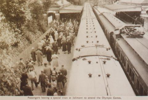 Passengers alighting at Jolimont to attend Olympic Games, 1956