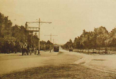 Dandenong Road between Chapel and Glenferrie Roads, Prahran, 1910