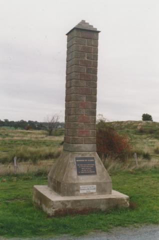 Gold discovery memorial (7 July 1851), Scenic Drive, Clunes, 2010