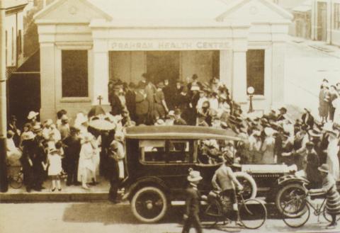 Opening Prahran Health Centre, 1924