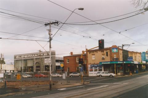 Leo's Supermarket, Toorak and Summerhill Road, Hartwell, 2010