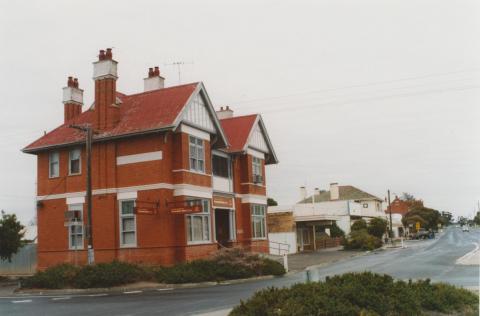 Minyip community bank, 2010