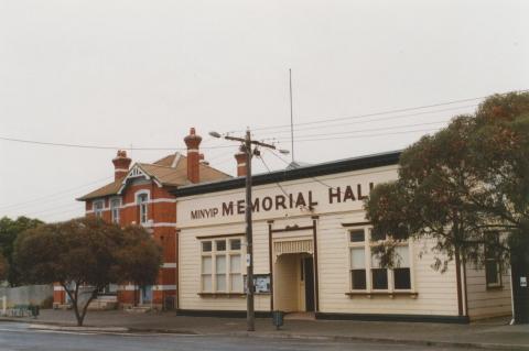 Minyip memorial hall, 2010