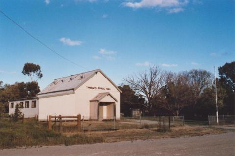 Public Hall, Tragowel, 2010