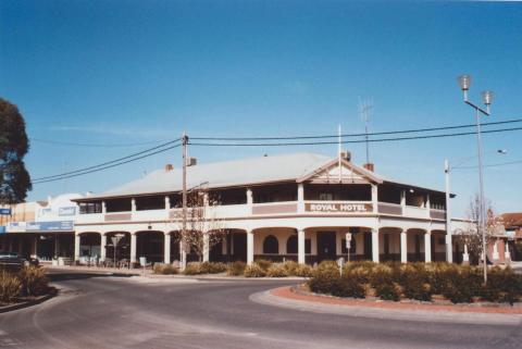 Royal Hotel, Kerang, 2010