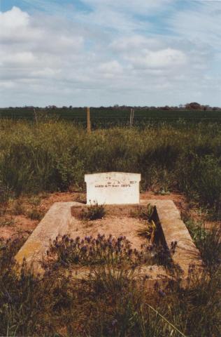 Cemetery Grave, Budgerum, 2010