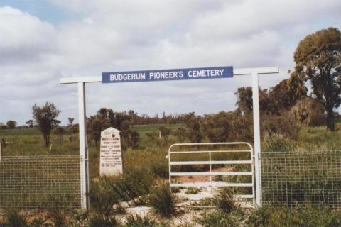 Pioneers Cemetery, Budgerum, 2010