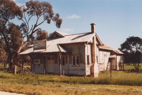 Hall, Glenloth, 2010