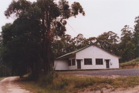 Hall, Cabbage Tree Creek, 2011