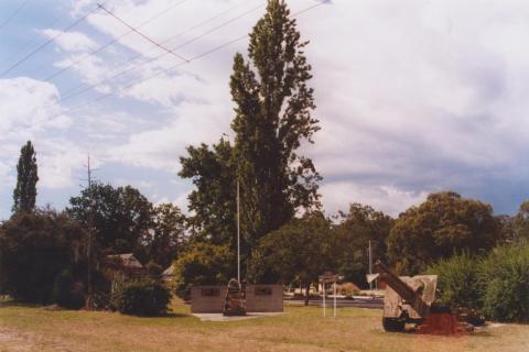 War Memorial, Nowa Nowa, 2011