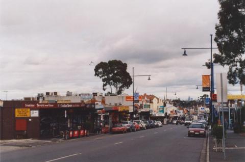 Upper Heidelberg Road, Ivanhoe, 2011