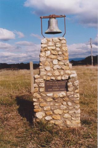 Gold Memorial, Gobur, 2011