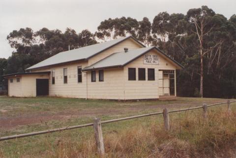 Scotts Creek and Cowleys Creek Hall, 2013