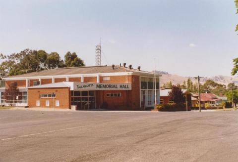 Memorial Hall, Tallangatta, 2006