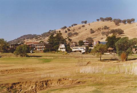 Absolute Waterfront, Bellbridge, 2006