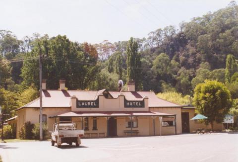 Laurel Hotel, Mitta Mitta, 2006