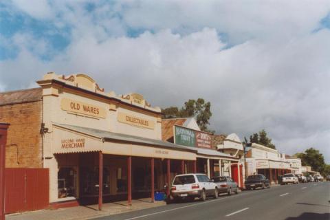 Dows Pharmacy, Conness Street, Chiltern, 2010