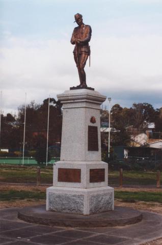 War Memorial, Alexandra, 2011