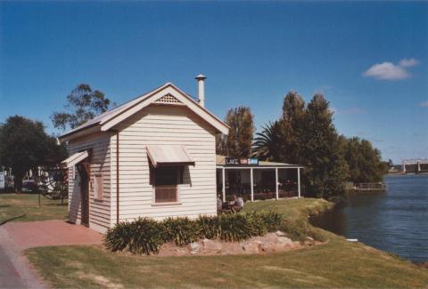 Customs House, Yarrawonga, 2012